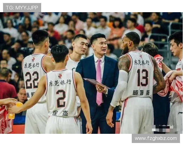 上海篮球队意识争议引发热议球迷对战术与团队配合的不同看法